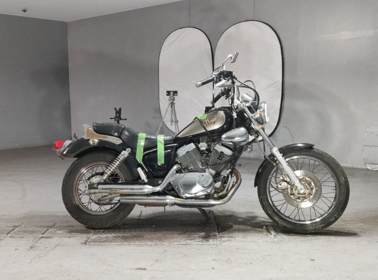 Мотоцикл Yamaha VIRAGO XV250 с пробегом 9700 km