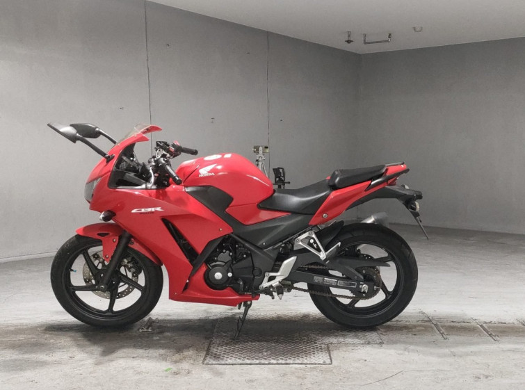 Мотоцикл Honda CBR250R с пробегом 30926 km