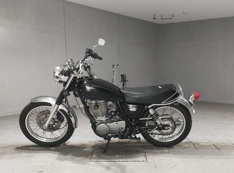 Мотоцикл Yamaha SR400 с пробегом 50077 km
