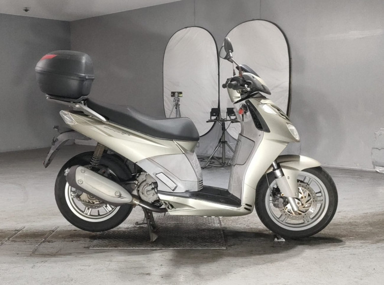 Мотоцикл Aprilia SPORTCITY250 з пробігом 19903 km