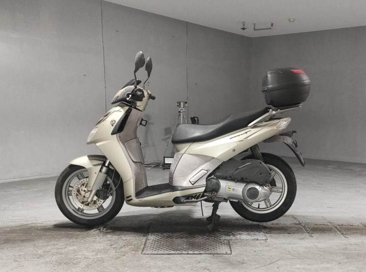 Мотоцикл Aprilia SPORTCITY250 з пробігом 19903 km