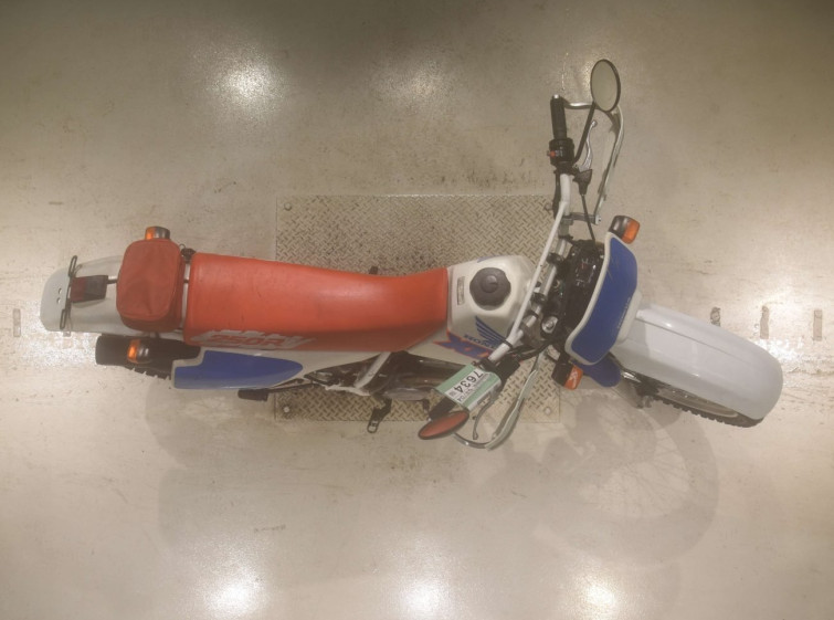 Мотоцикл Honda XLR250R з пробігом 5934 km