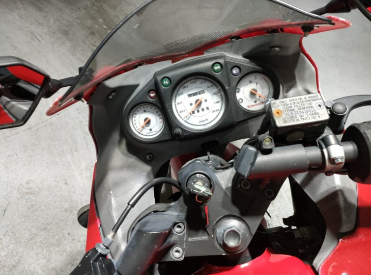 Мотоцикл Kawasaki NINJA250R с пробегом 23184 km