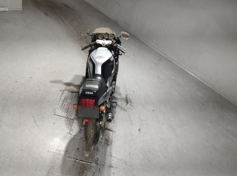 Мотоцикл Yamaha FZR250R з пробігом 7348 km