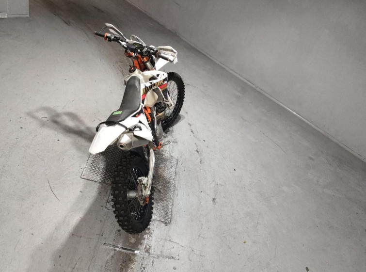 Мотоцикл KTM 250 EXC-F SIXDAYS с пробегом 11525 km