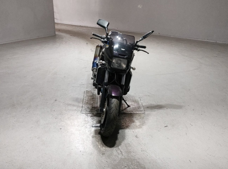 Мотоцикл Kawasaki ZRX1100 з пробігом 13761 km