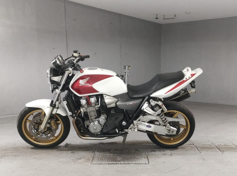 Мотоцикл Honda CB1300SF з пробігом 21534 km