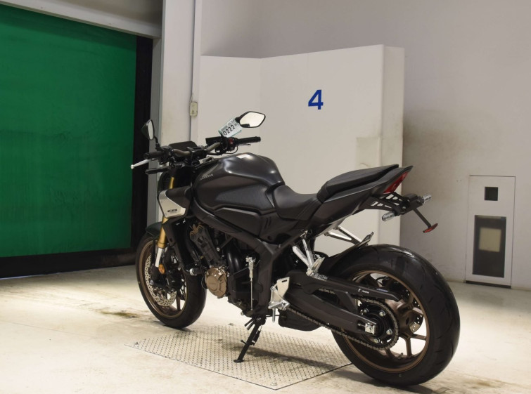 Мотоцикл Honda CB650R-2 с пробегом 2425 km