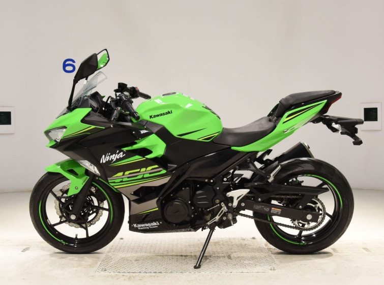 Мотоцикл Kawasaki NINJA400 с пробегом 7147 km