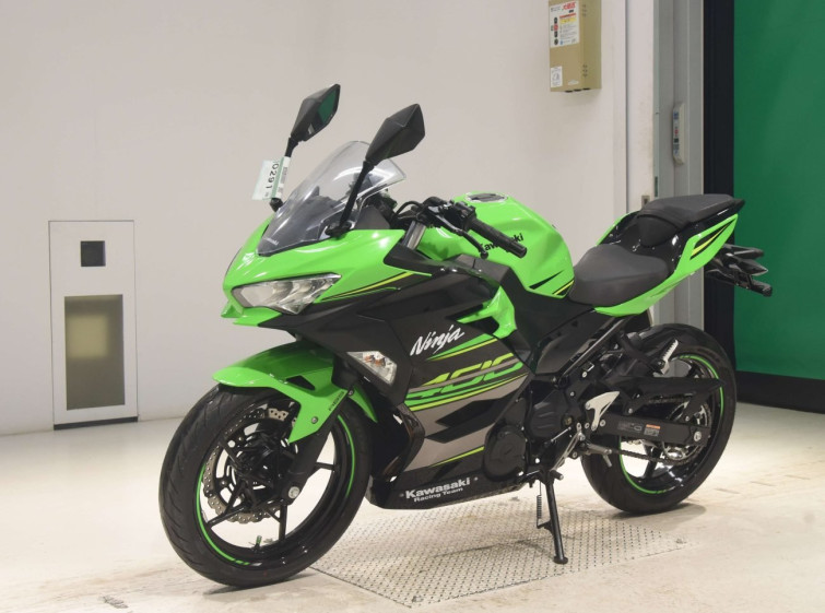 Мотоцикл Kawasaki NINJA400 с пробегом 7147 km