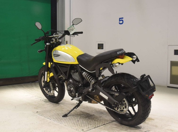 Мотоцикл Ducati SCRAMBLER 803 CLASSIC з пробігом 22057 km