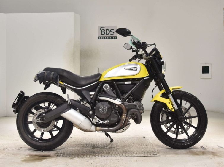 Мотоцикл Ducati SCRAMBLER 803 CLASSIC з пробігом 22057 km