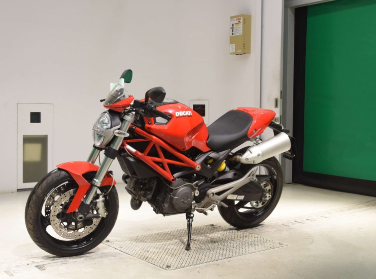 Мотоцикл Ducati MONSTER 696 з пробігом 5165 km