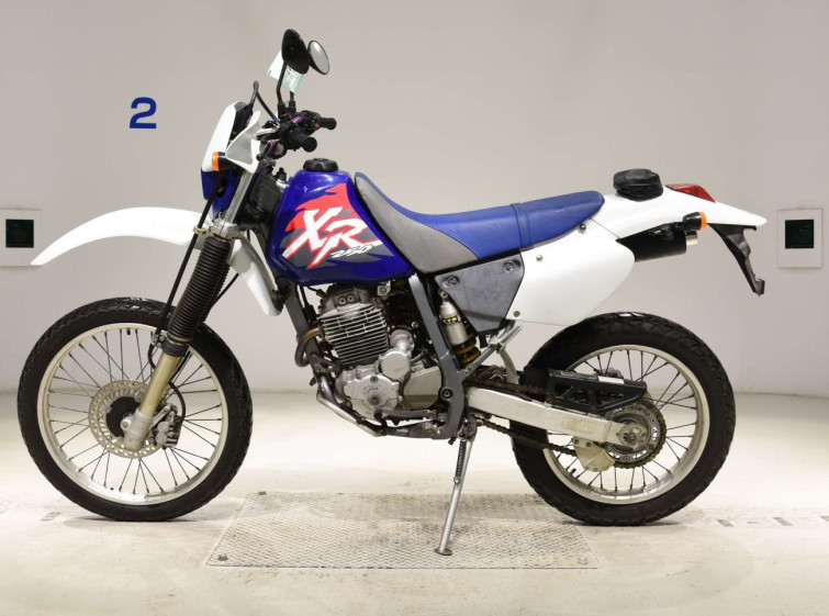 Мотоцикл Honda XR250 з пробігом 6811 km