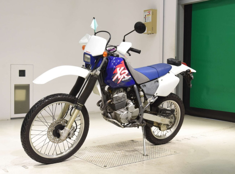 Мотоцикл Honda XR250 з пробігом 6811 km