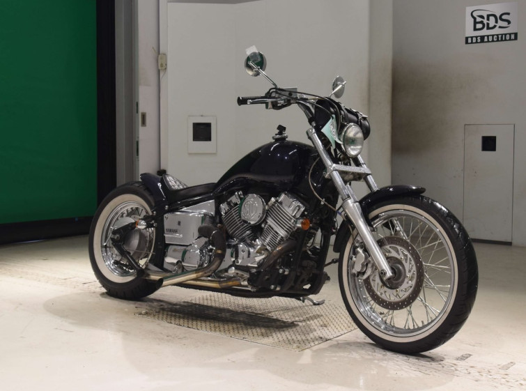 Мотоцикл Yamaha DRAGSTAR XVS400 CLASSIC с пробегом 7884 km