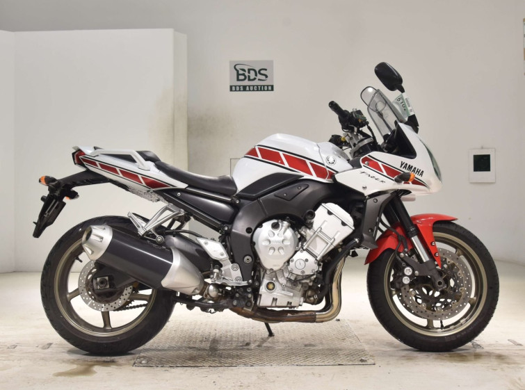 Мотоцикл Yamaha FZ1 FAZER з пробігом 34061 km