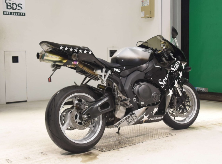 Мотоцикл Honda CBR1000RR з пробігом 46002 km