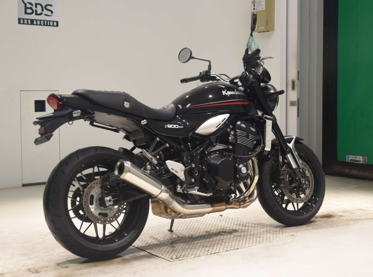 Мотоцикл Kawasaki Z900RS с пробегом 2158 km
