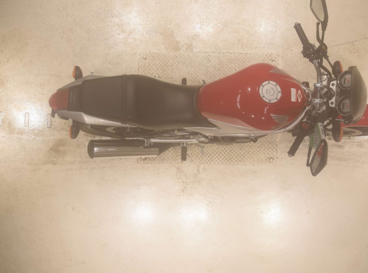 Мотоцикл Honda VTR250 с пробегом 1619 km