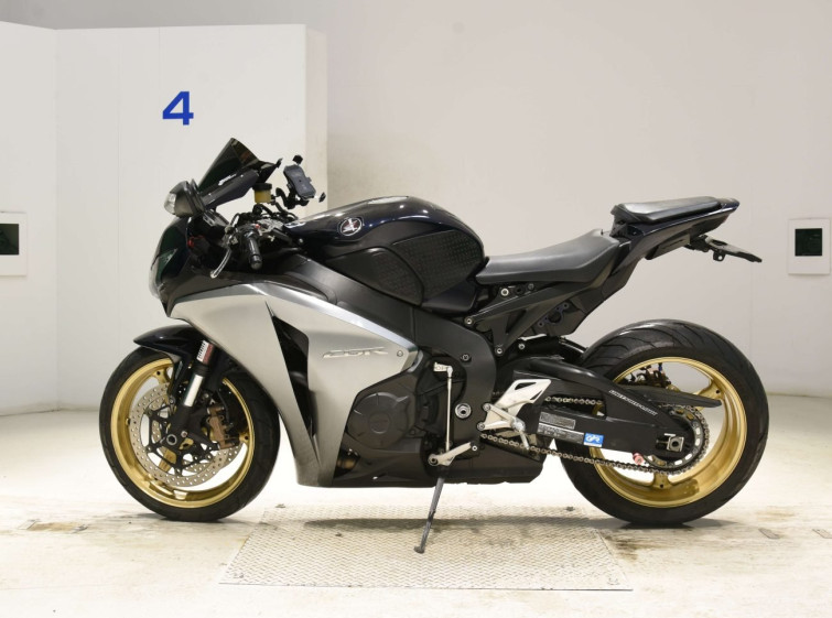 Мотоцикл Honda CBR1000RRA з пробігом 36441 km