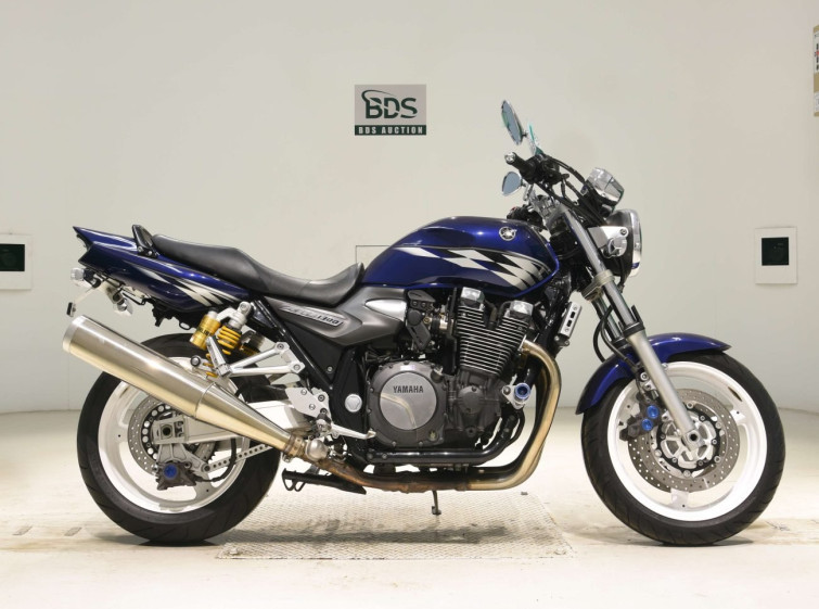 Мотоцикл Yamaha XJR1300 з пробігом 49230 km