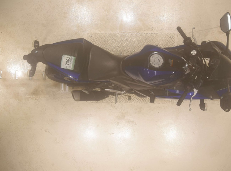 Мотоцикл Yamaha YZF-R25 з пробігом 6593 km