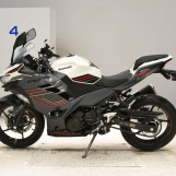 Мотоцикл Kawasaki NINJA400 с пробегом 2788 km