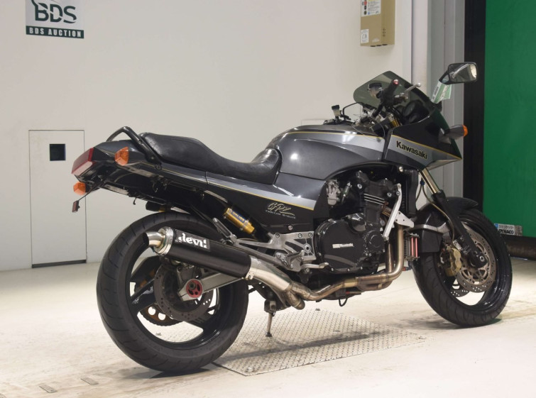 Мотоцикл Kawasaki GPZ900R з пробігом 58062 km