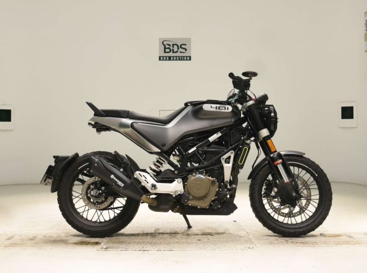 Мотоцикл Husqvarna SVARTPILEN 401 с пробегом 15428 km