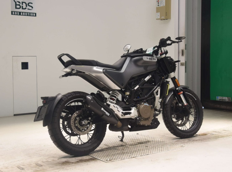 Мотоцикл Husqvarna SVARTPILEN 401 с пробегом 15428 km