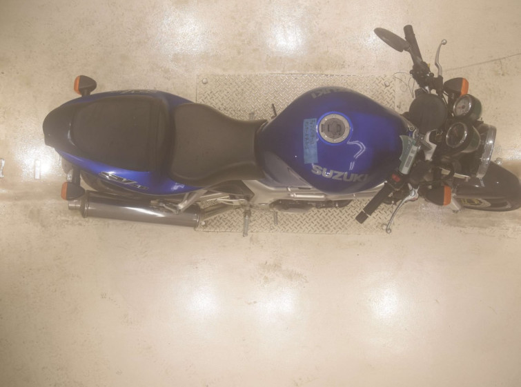 Мотоцикл Suzuki SV400 з пробігом 14594 km