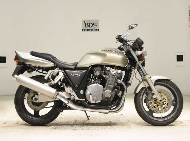 Мотоцикл Honda CB1000SF з пробігом 28304 m