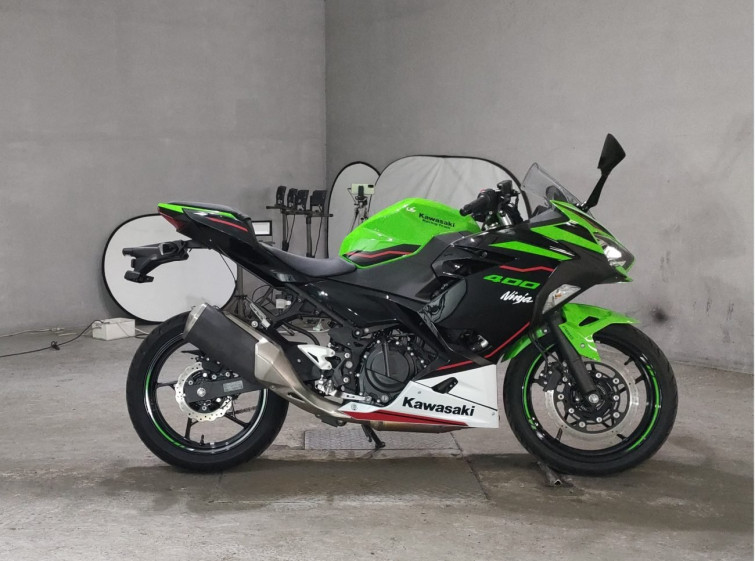 Мотоцикл Kawasaki NINJA400 з пробігом 1174 km