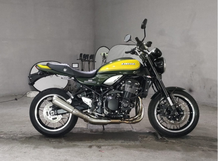Мотоцикл Kawasaki Z900RS с пробегом 2788 km