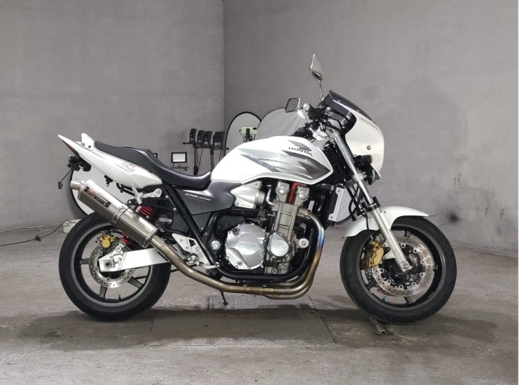 Мотоцикл Honda CB1300SF з пробігом 34126 km