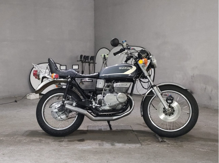 Мотоцикл Suzuki GT380 з пробігом 11237 m
