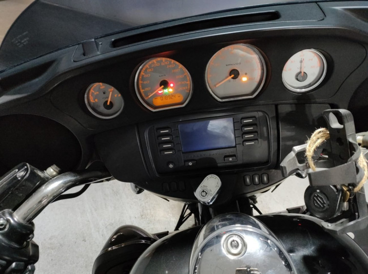 Мотоцикл HD SREET GLIDE FLHX1690 з пробігом 18924 km