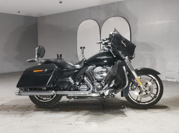 Мотоцикл HD SREET GLIDE FLHX1690 з пробігом 18924 km