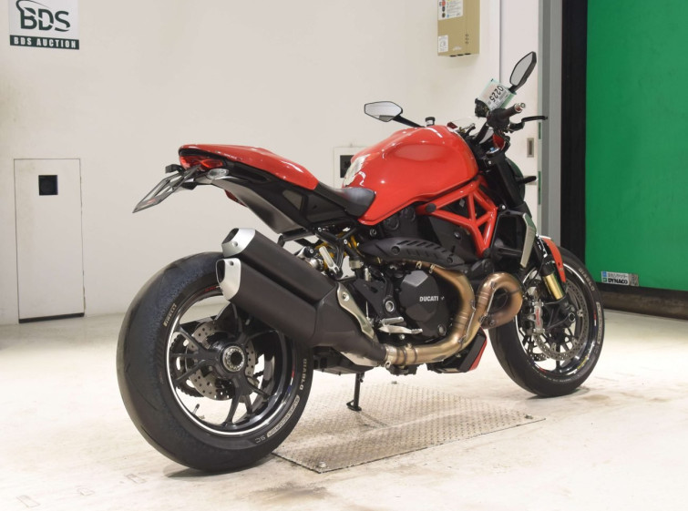 Мотоцикл Ducati MONSTER 1200R з пробігом 10904 km