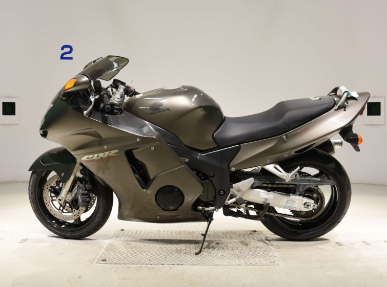 Мотоцикл Honda CBR1100XX BLACKBIRD з пробігом 14881 km