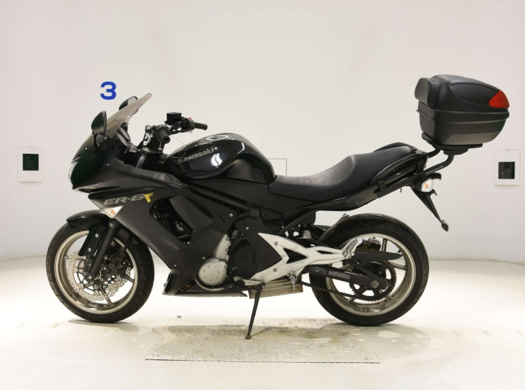 Мотоцикл Kawasaki ER-6F з пробігом 16761 km