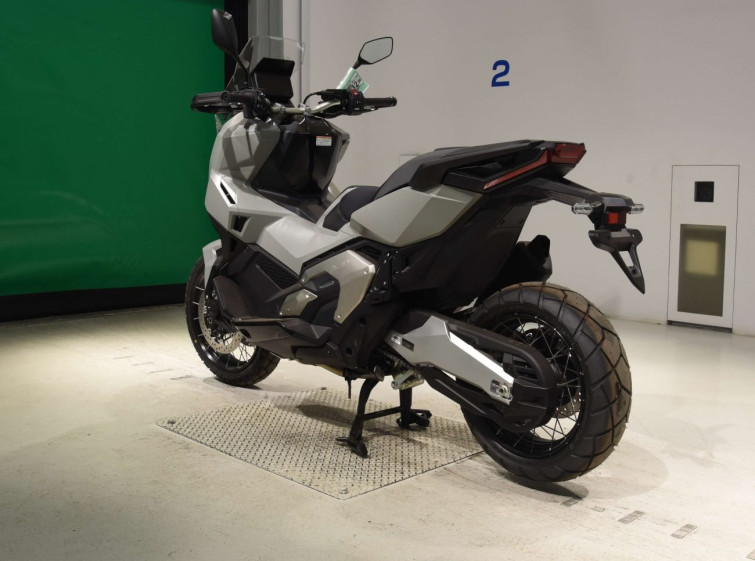 Мотоцикл Honda X-ADV750-2 з пробігом 9 km