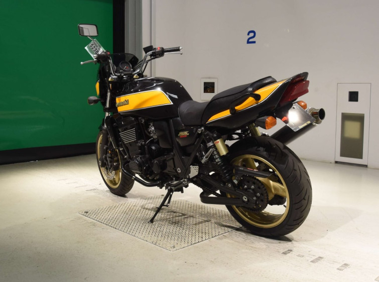 Мотоцикл Kawasaki ZRX1200R з пробігом 4989 km