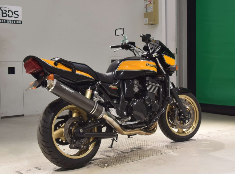 Мотоцикл Kawasaki ZRX1200R з пробігом 4989 km