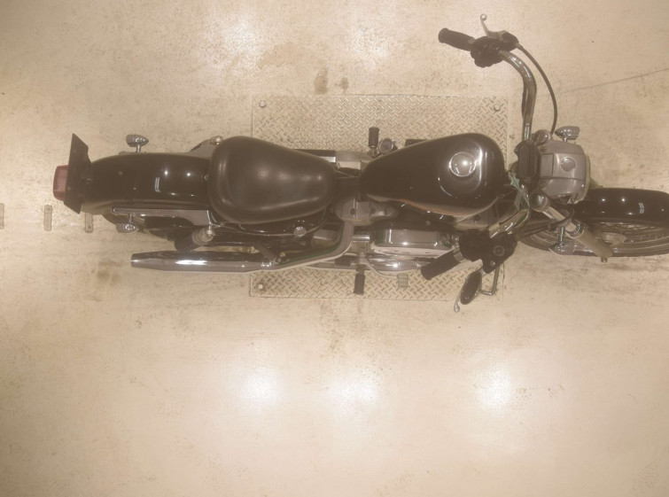 Мотоцикл HD SPORTSTER HUGGER XLH883 с пробегом 10583 km