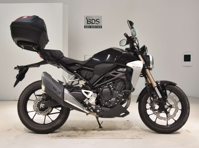 Мотоцикл Honda CB250RA с пробегом 11182 km