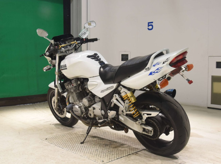 Мотоцикл Yamaha XJR1300 з пробігом 60090 km