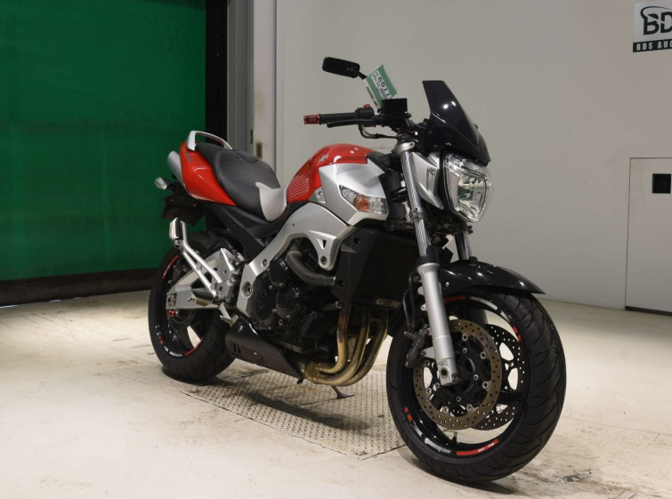 Мотоцикл Suzuki GSR400 з пробігом 29037 km