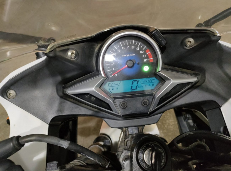 Мотоцикл Honda CBR250R с пробегом 24133 km